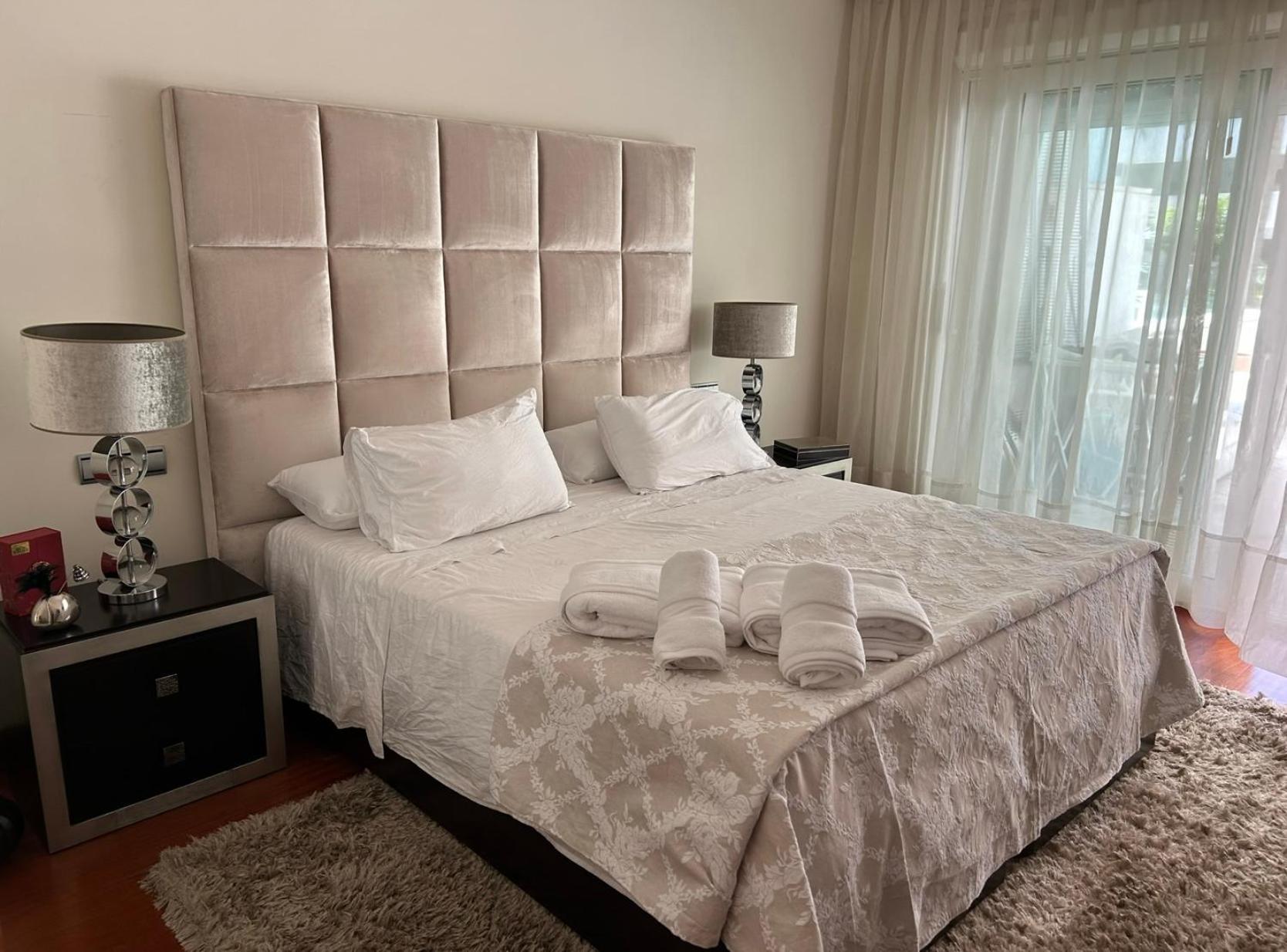 El Embrujo De Banus Es Lujo, Tranquilidad Y Prestigio En * Marbella