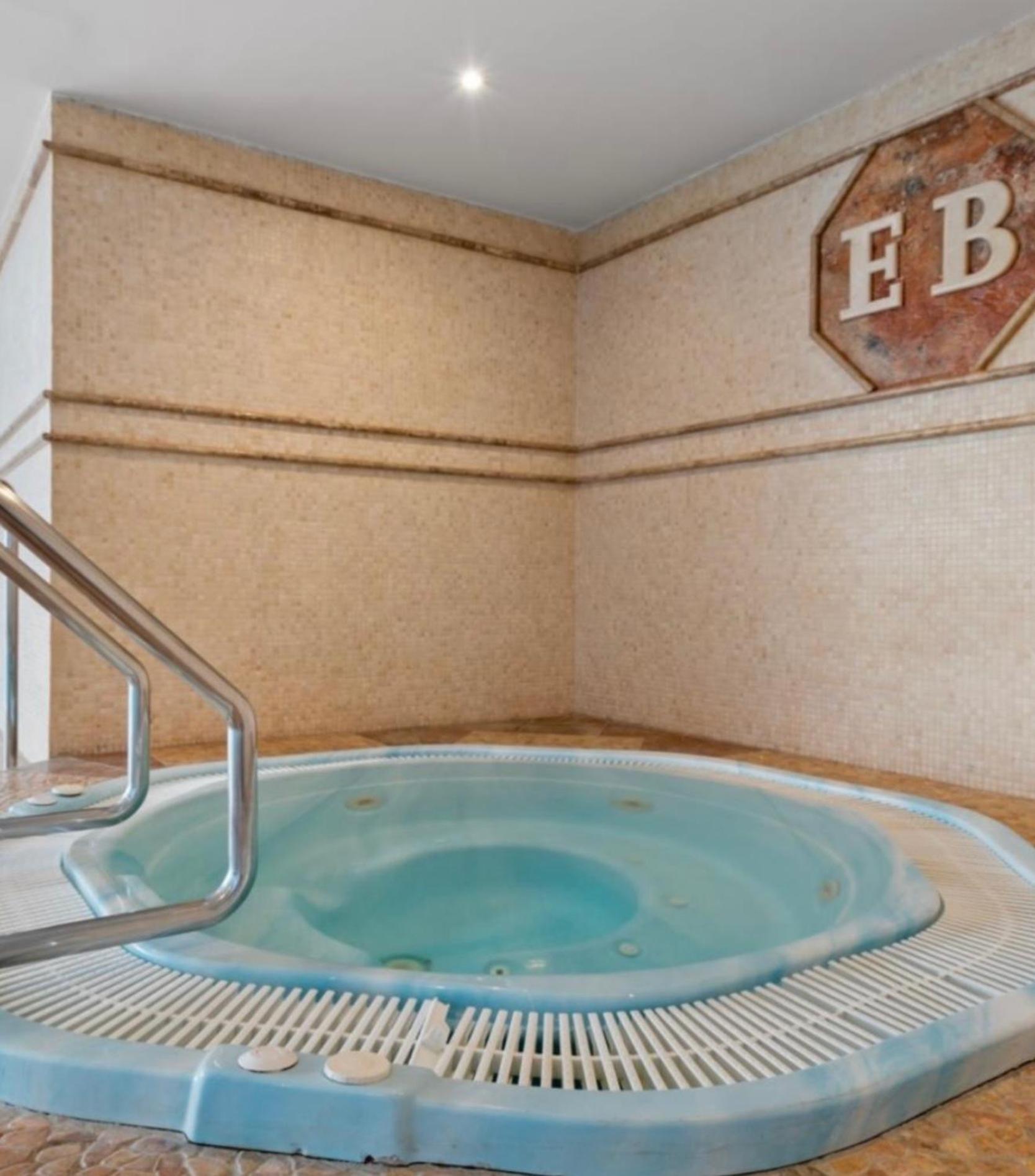 El Embrujo De Banus Es Lujo, Tranquilidad Y Prestigio En *